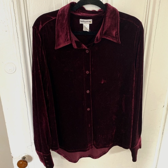 TRENDY VELVET BURGUNDY OVERSIZED BUTTON UP - Picture 1 of 3